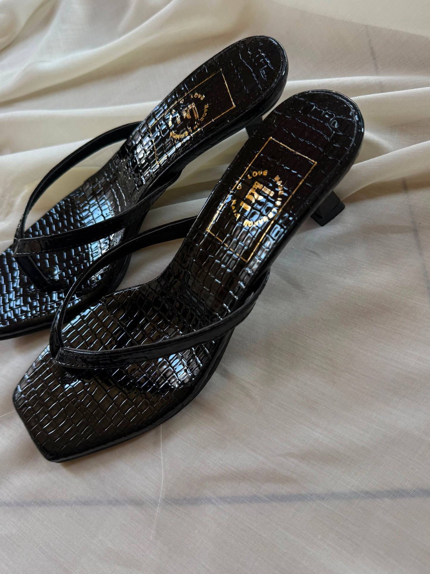 Bare Croc Black Heel