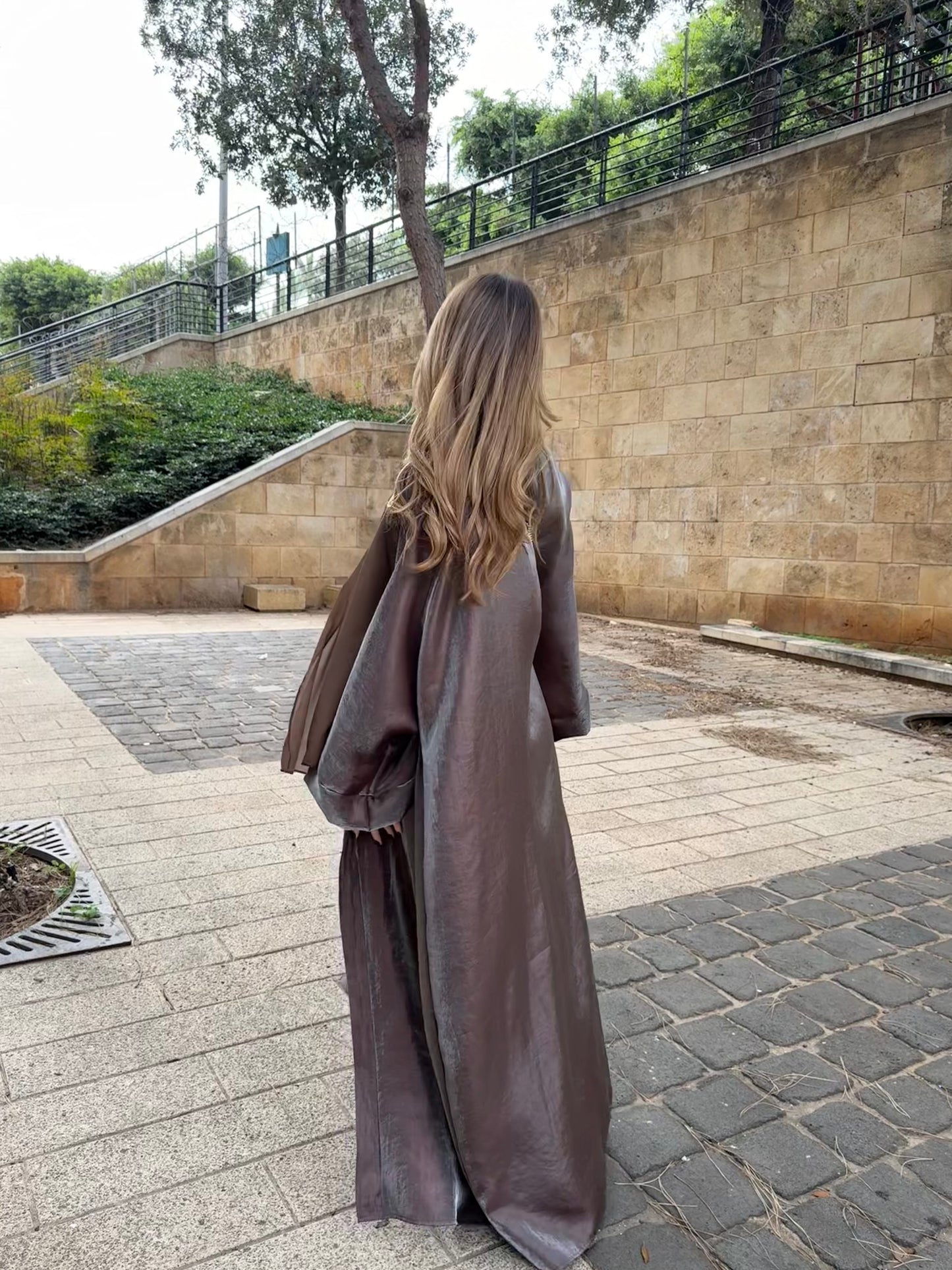 Layl Cocoa Dust Abaya