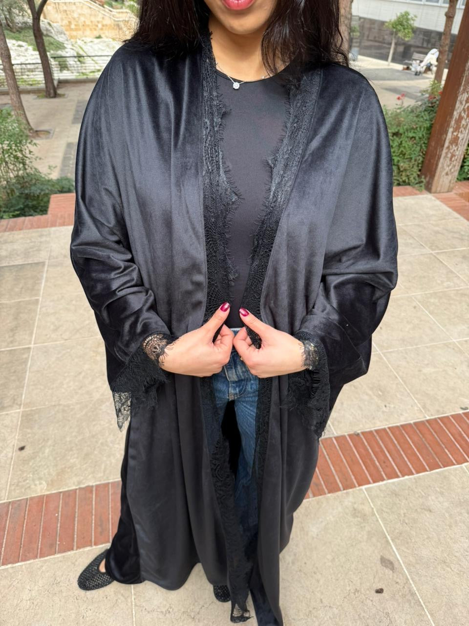 Zahra Noir Abaya