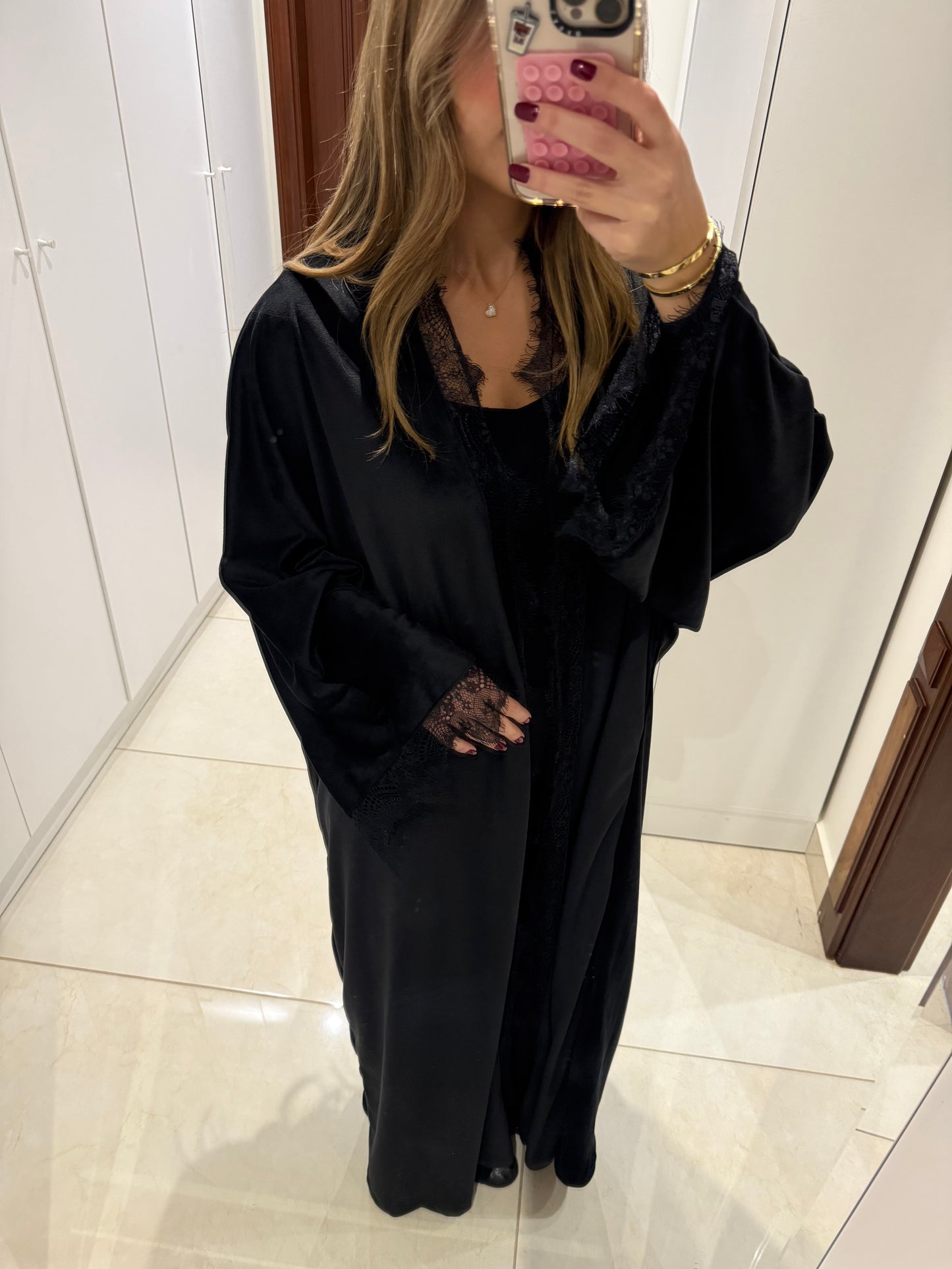 Zahra Noir Abaya