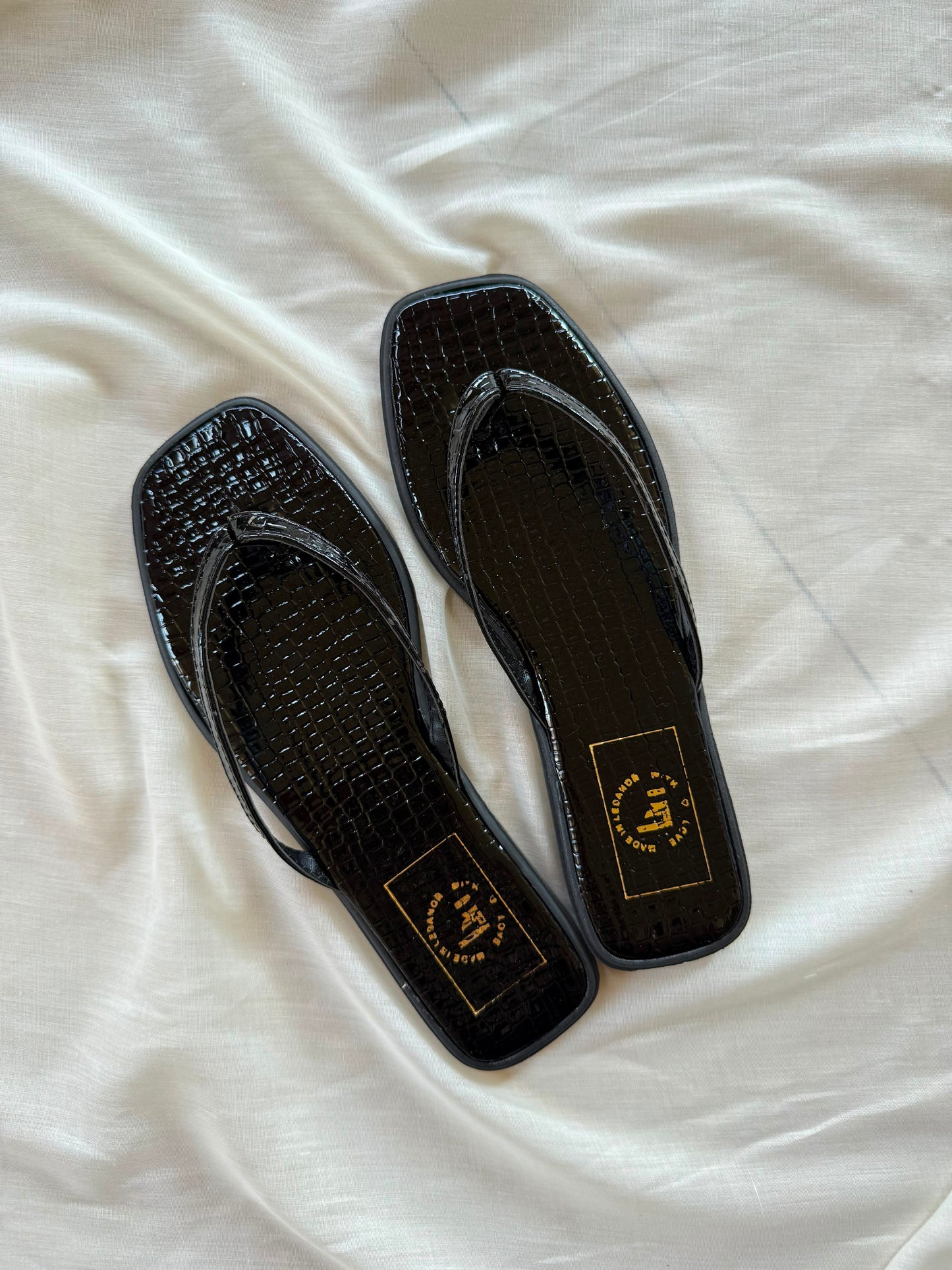 Bare Croc Sandal - Black