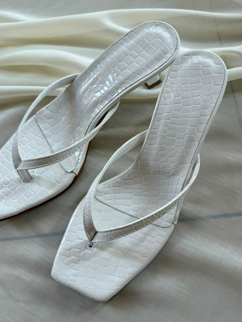 Bare Croc White Heel