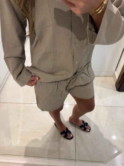 Signature Beige Linen Shorts